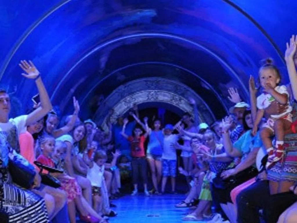 Hurghada Grand Aquarium hurghada-grand-aquarium/underwater-tunnel.jpg