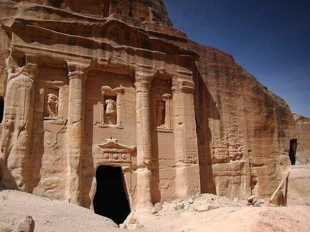 Petra Sightseeing 1-Day Tour From Sharm Elsheikh petra-sightseeing-1-day-tour-from-sharm-elsheikh/caption_(8).jpg